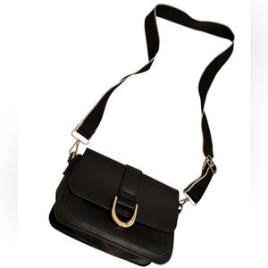 Elegant Black Crossbody Bag